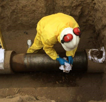 REFUERZO DE MATRIZ COMPUESTA PARA LA REPARACIÓN DE UN DUCTO QUE TRANSPORTA GLP